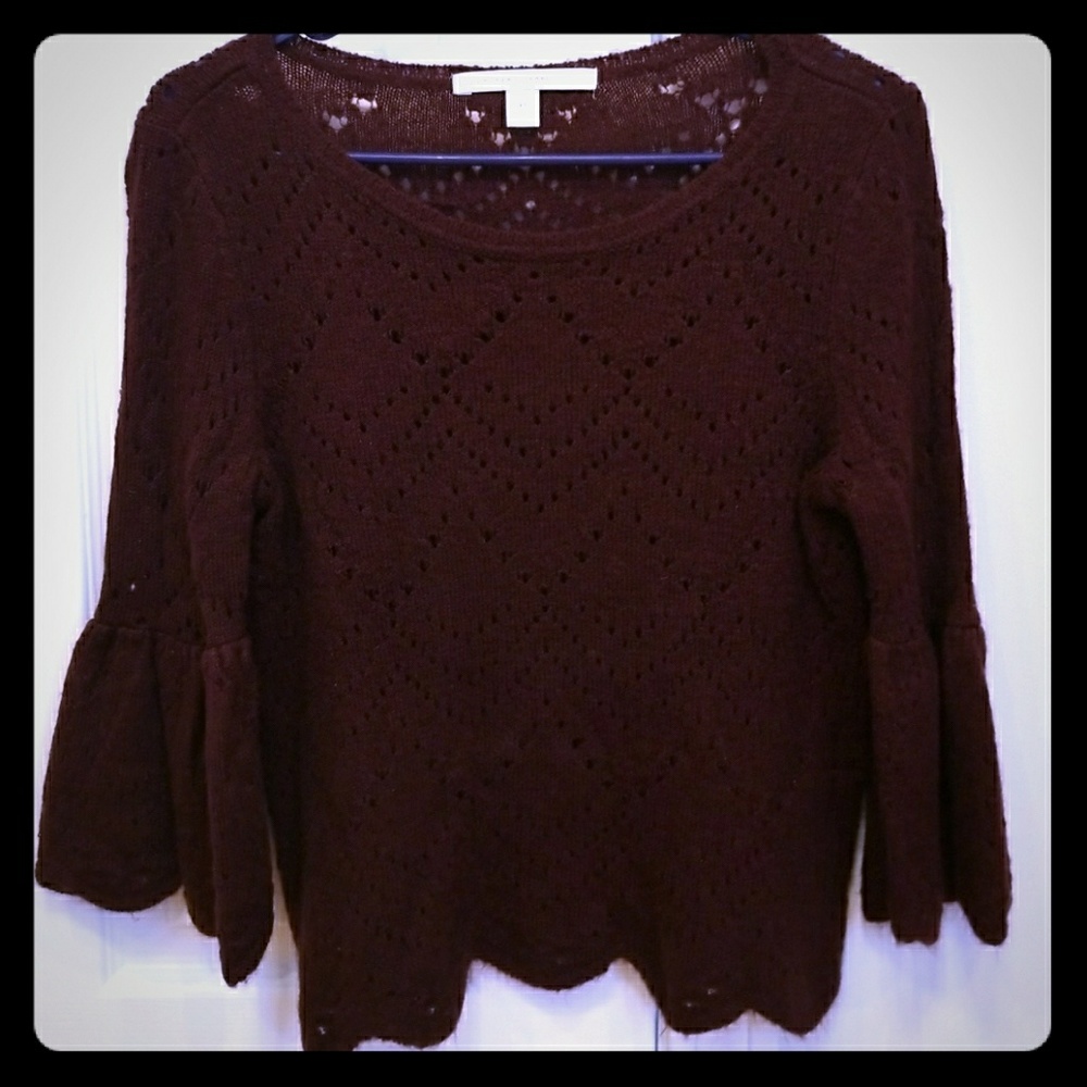 Maroon sweater